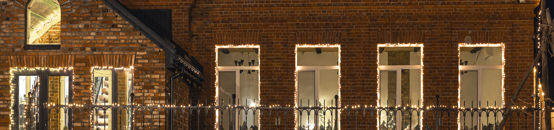 Overview graphic of South Chicago Lighting Partners holiday, permanent, and commercial services
